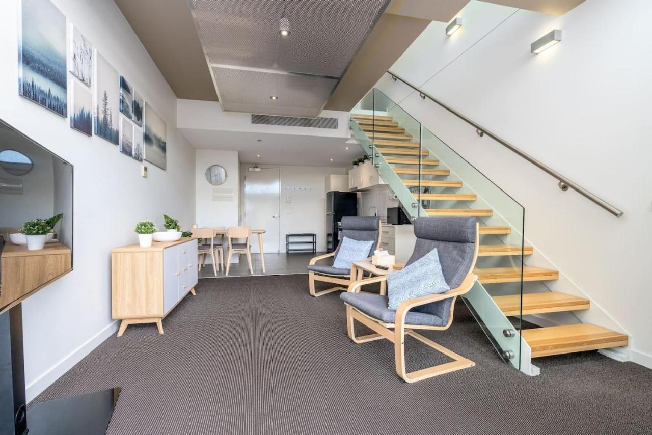 Bright Loft-style With Gorgeous View Apartment